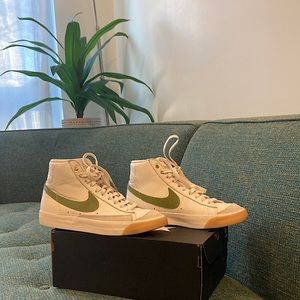 Nike blazers green snakeskin special release